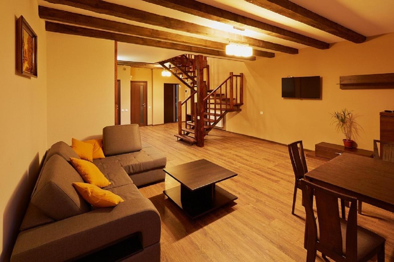 Apartment On Lychakivska Lviv Extérieur photo