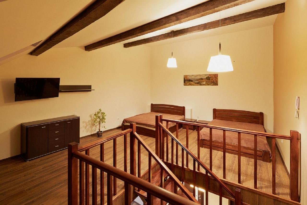 Apartment On Lychakivska Lviv Extérieur photo